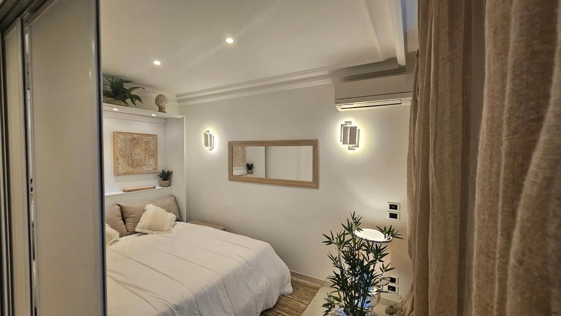 Palais Miramar Croisette Apart 1 Min Carlton Cannes France