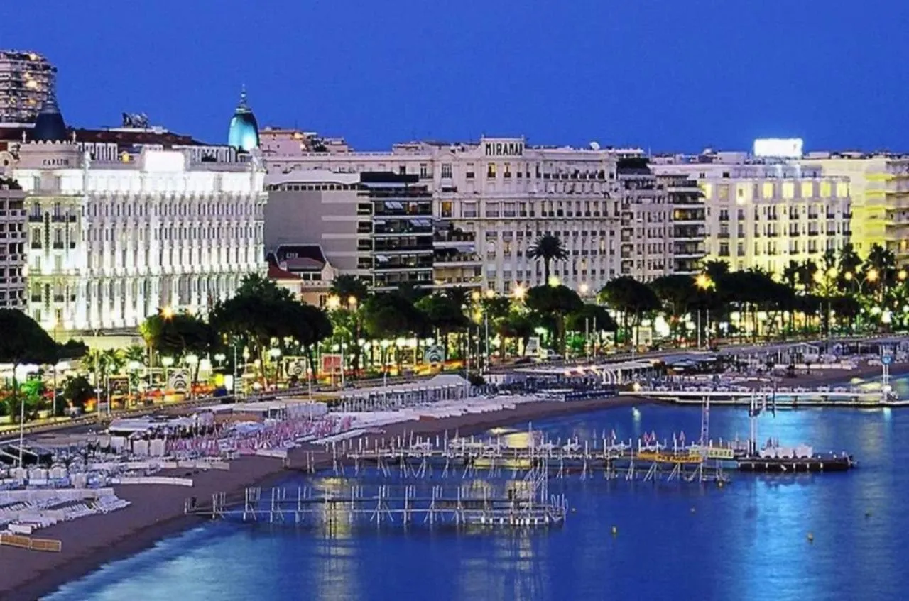 Palais Miramar Croisette Apart 1 Min Carlton Cannes Apartment